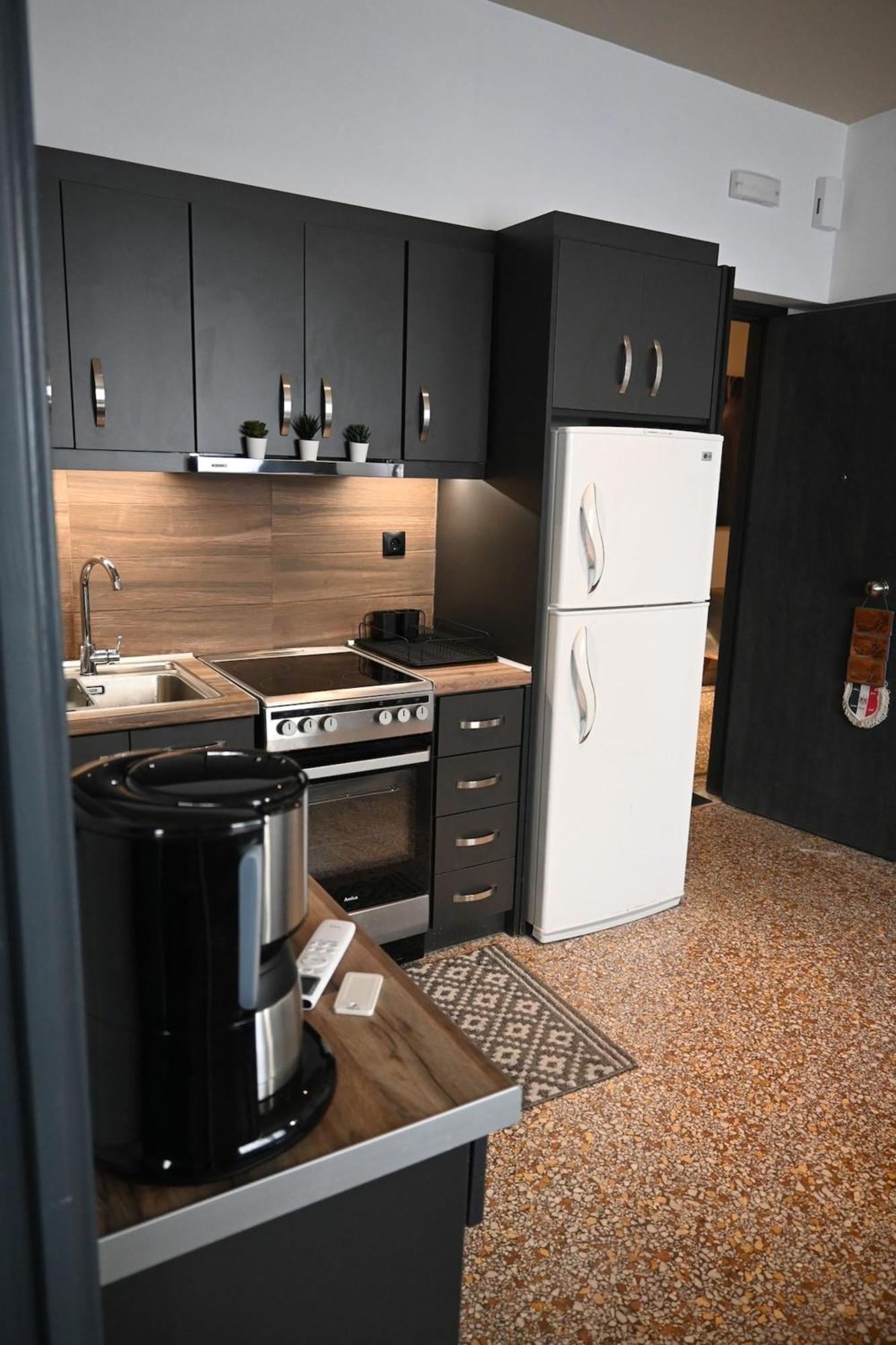 Haris 303 Apartment By Vpn Accomodation Athén Kültér fotó